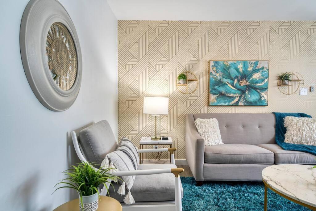 2Br 1Ba Duplex House King Beds Great For Small Groups Close To All Uptown Charlotte Attractions Extérieur photo