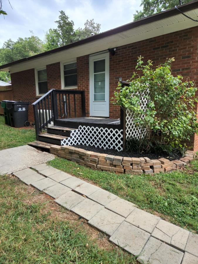 2Br 1Ba Duplex House King Beds Great For Small Groups Close To All Uptown Charlotte Attractions Extérieur photo