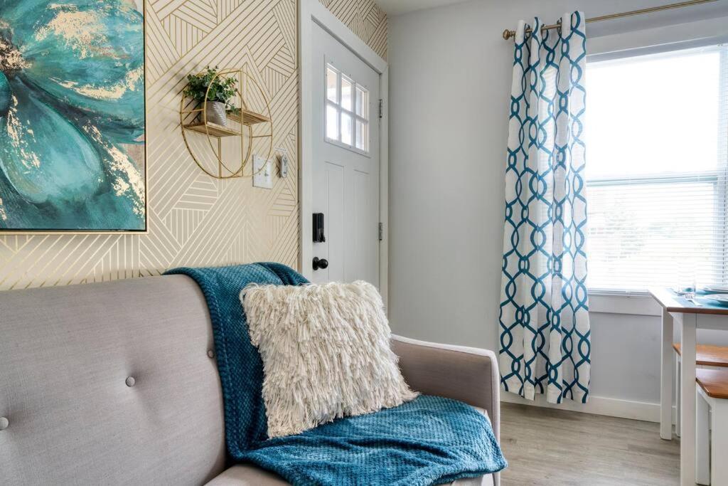 2Br 1Ba Duplex House King Beds Great For Small Groups Close To All Uptown Charlotte Attractions Extérieur photo